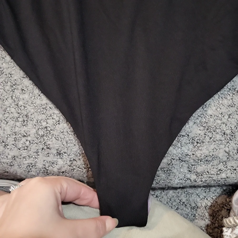 Princess Polly Bodysuit - Picture 12 of 14